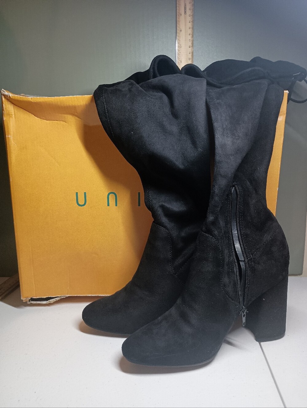 Unisa Black Suede Knee High Boots Size 8 1/2M Block Heel Riding Tall With Box